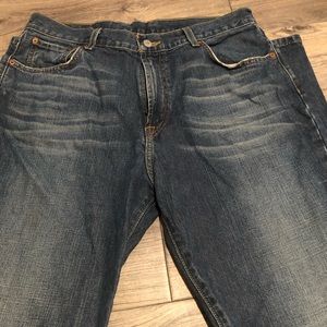33•32. Lucky Brand Mens Jeans